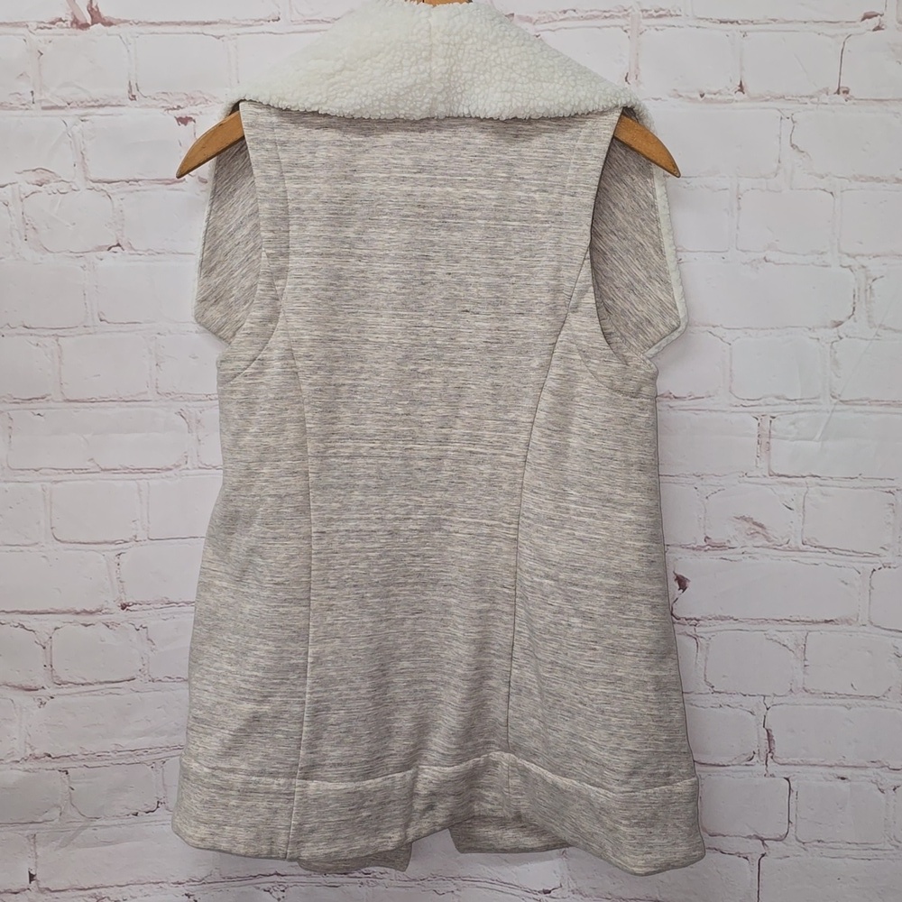 Athleta Apres Anything Sherpa Fleece Vest Oatmeal Heather Women's Size S - Picture 11 of 14